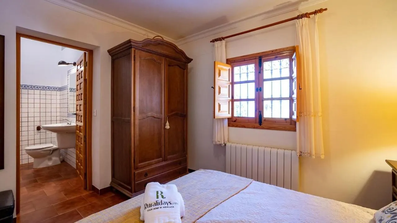 La Colina Villanueva Del Rosario By Ruralidays Spain